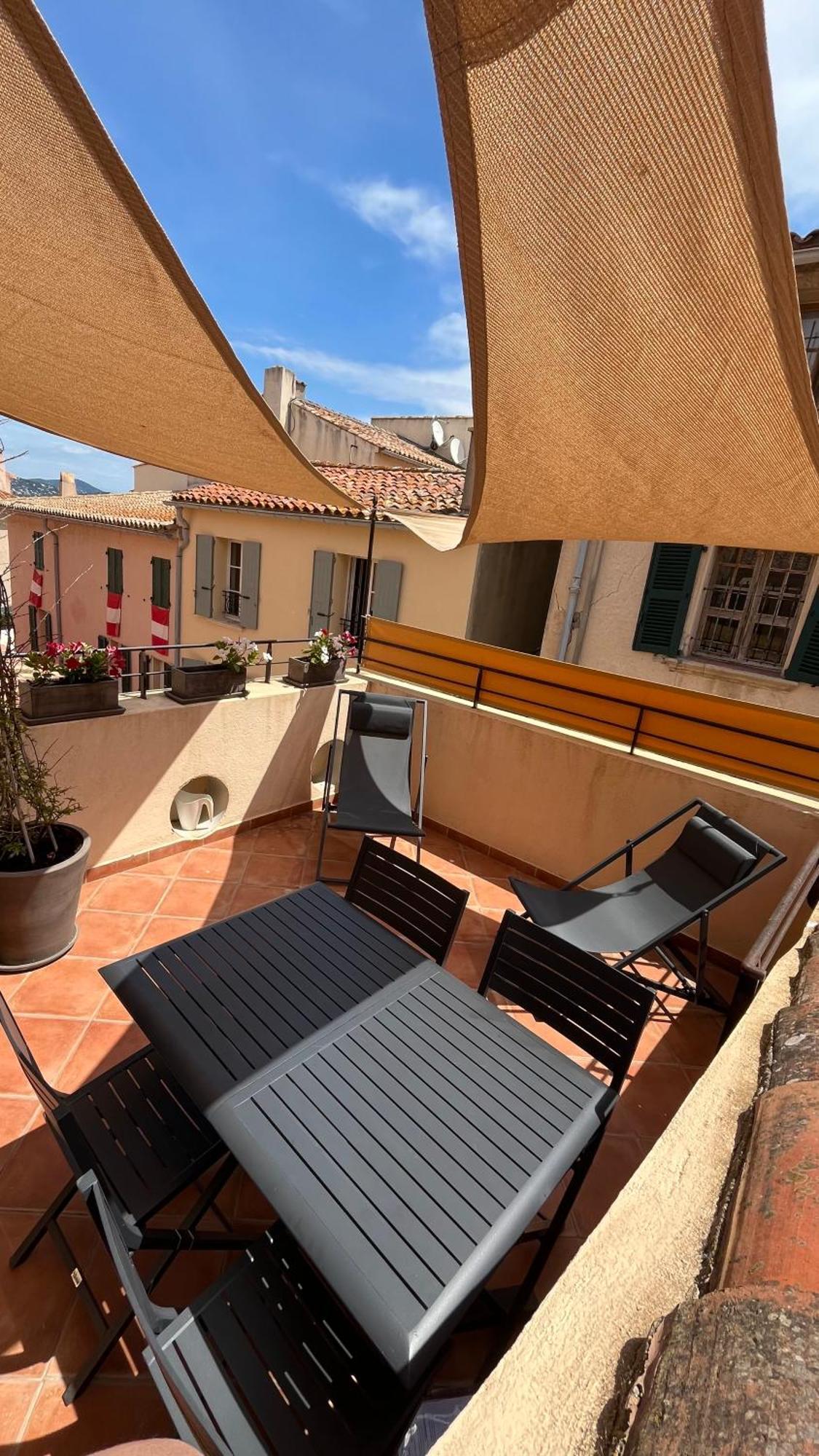 Saint-Tropez Centre - Grand Studio Avec Terrasse Buitenkant foto